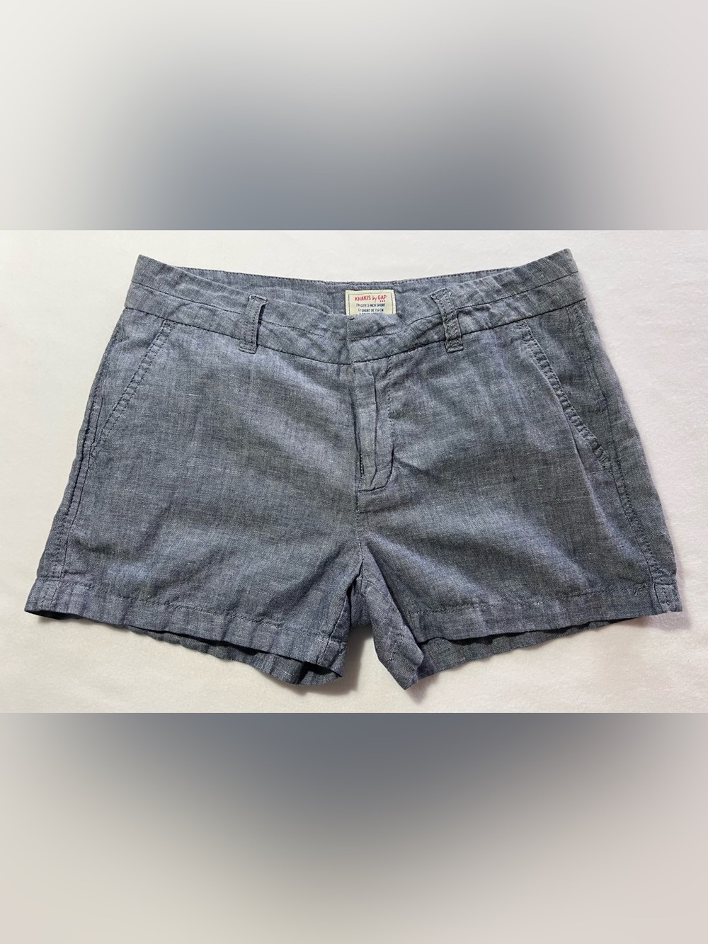 Gap Khaki's by Gap Women's The City 3 Inch Shorts Size 2